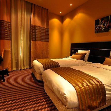 Aldar Hotel Sardzsa Kültér fotó