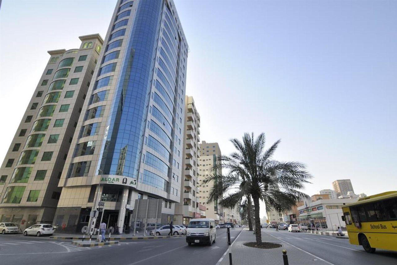 Aldar Hotel Sardzsa Kültér fotó