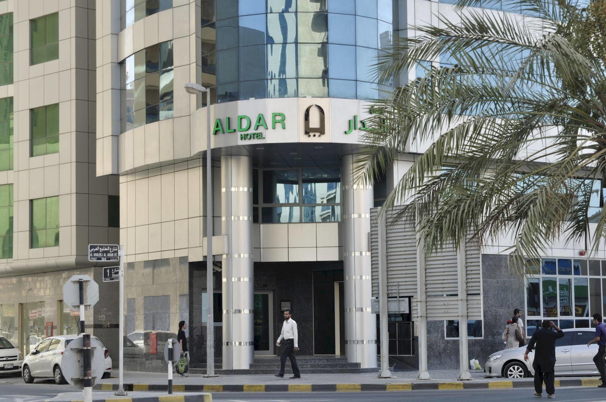 Aldar Hotel Sardzsa Kültér fotó